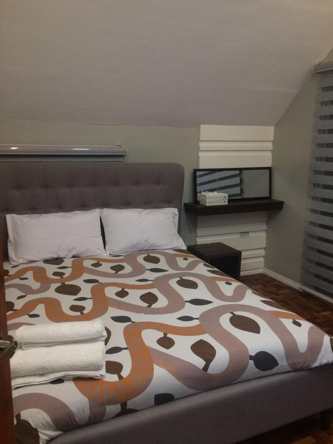 Hillary Timog Park Homes Angeles Ngoại thất bức ảnh