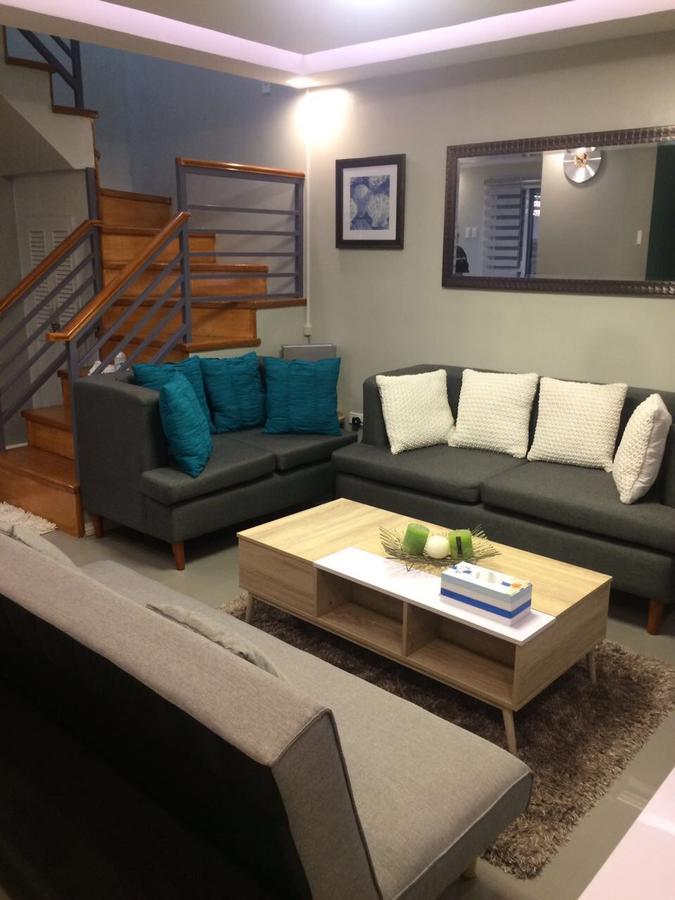 Hillary Timog Park Homes Angeles Ngoại thất bức ảnh